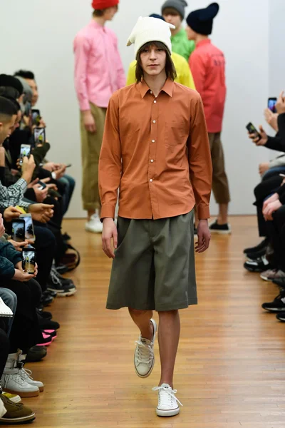 Look 1
